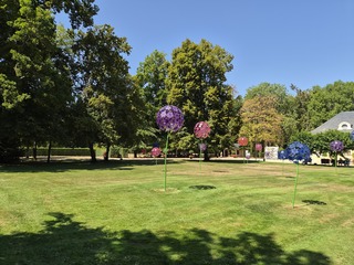 Balade bucolique au milieu des sculptures florales géantes du chateau de Cheverny